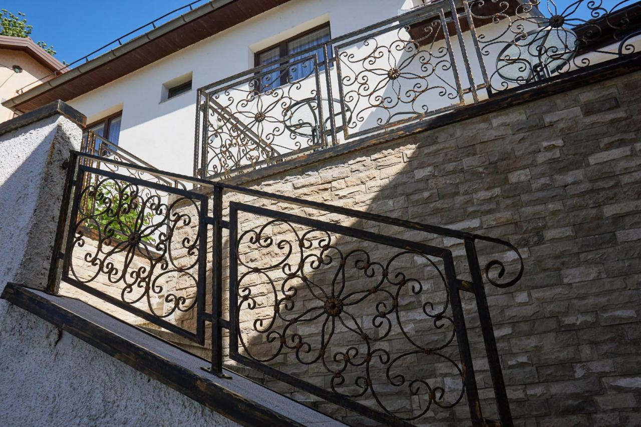 Zaarania * Sarajevo